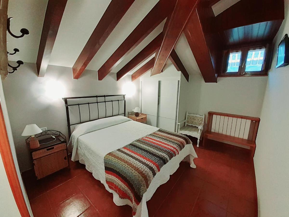 منزل الضيف Ortiguero  في La Casona Del Jou المظهر الخارجي الصورة