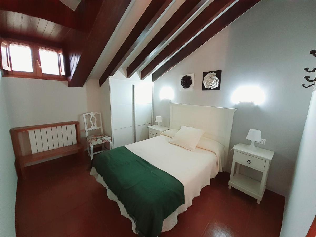 منزل الضيف Ortiguero  في La Casona Del Jou المظهر الخارجي الصورة